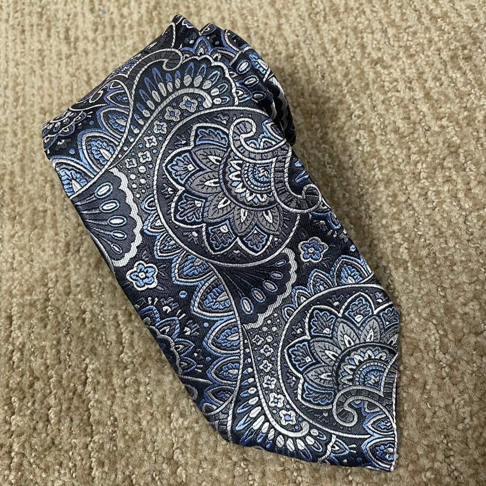 Paul Fredrick Necktie Mens Blue Silver Black Paisley Floral 100% Silk Classic